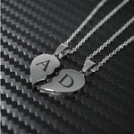 Increible par de Dijes de corazón partido Mini de acero inoxidable de 2.1 X 1.6cm / Plata